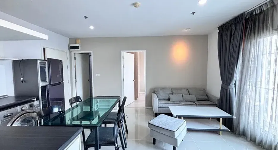 出售 和 出租 2 卧室 公寓 在 Khlong Toei, 曼谷