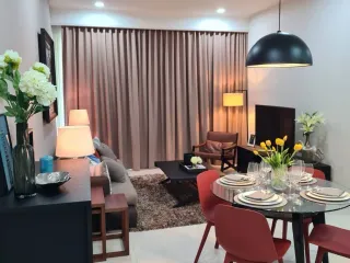 For rent and for sale 2 bedrooms condo in Pathum Wan, Bangkok