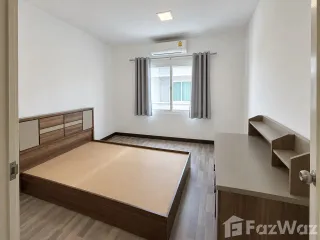 Reihenhaus zur Miete mit 3 Zimmer in Mueang Chiang Mai, Chiang Mai
