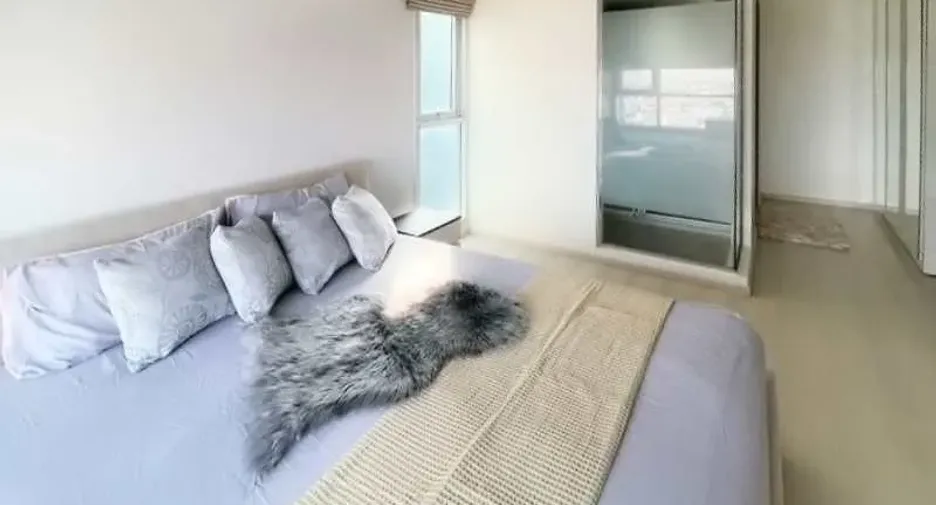 Wohnung zum Kauf und zur Miete mit 2 Zimmer in Huai Khwang, Bangkok