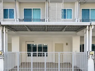 Reihenhaus zur Miete mit 3 Zimmer in Mueang Chiang Mai, Chiang Mai