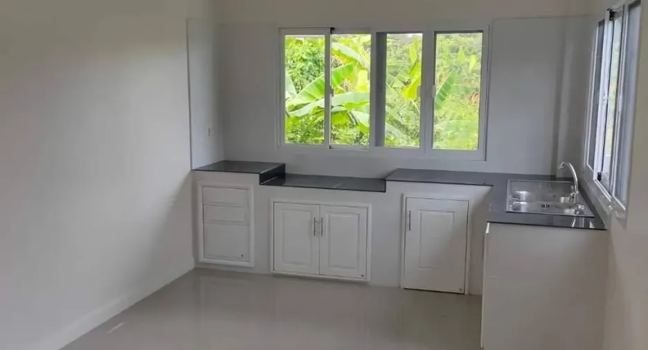 Casa en venta de 3 habitaciones en San Kamphaeng, Chiang Mai