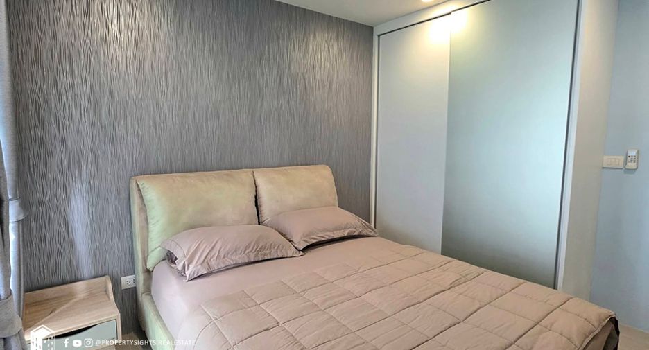 For rent 2 bedrooms condo in Pathum Wan, Bangkok