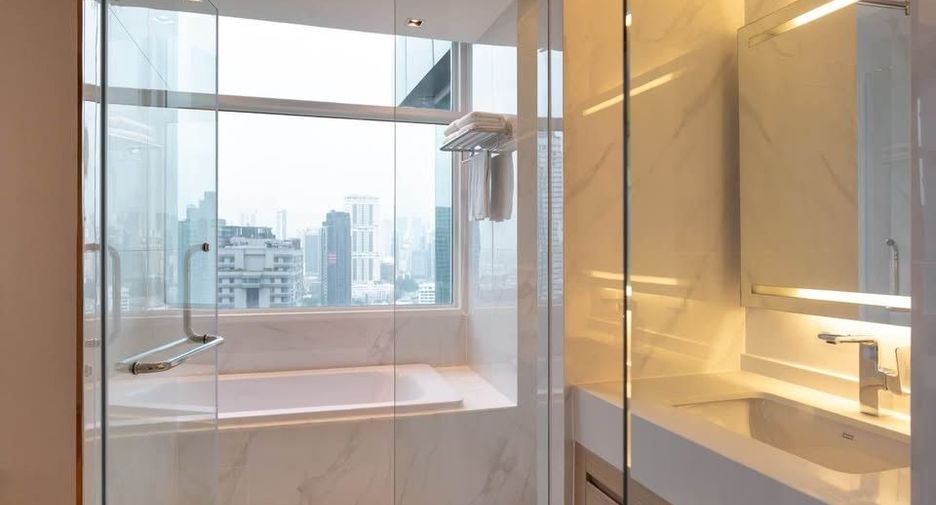 À louer 3 chambres condo à Watthana, Bangkok