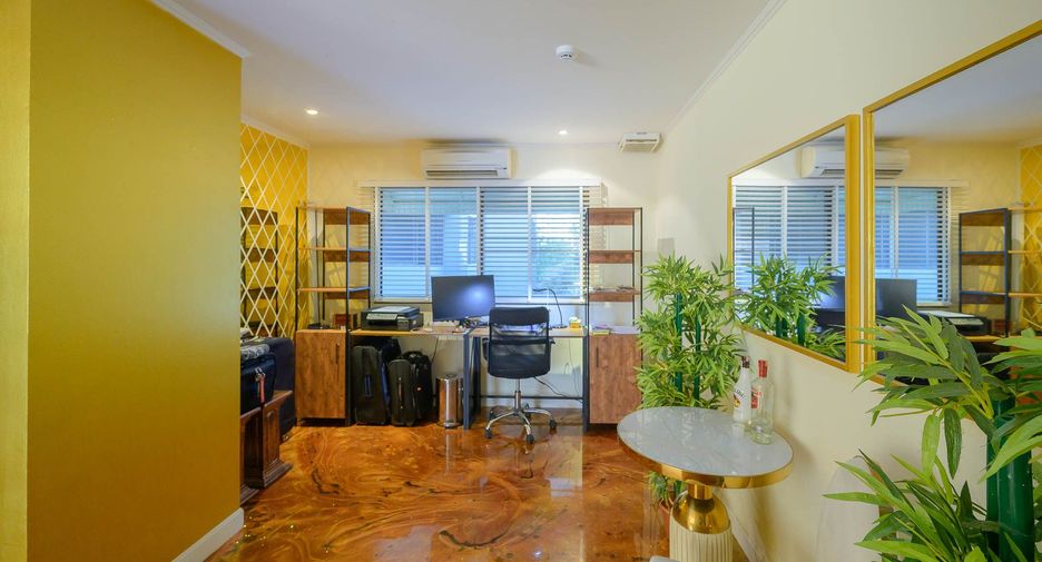 For sale 3 bedrooms condo in Bang Lamung, Chonburi
