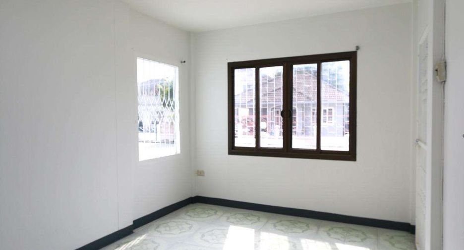 For sale 4 bedrooms house in San Sai, Chiang Mai