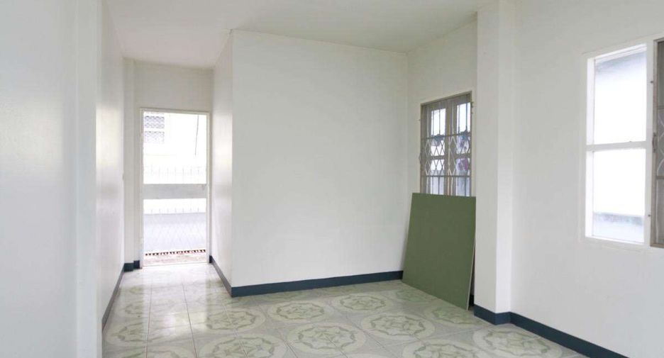 For sale 4 bedrooms house in San Sai, Chiang Mai