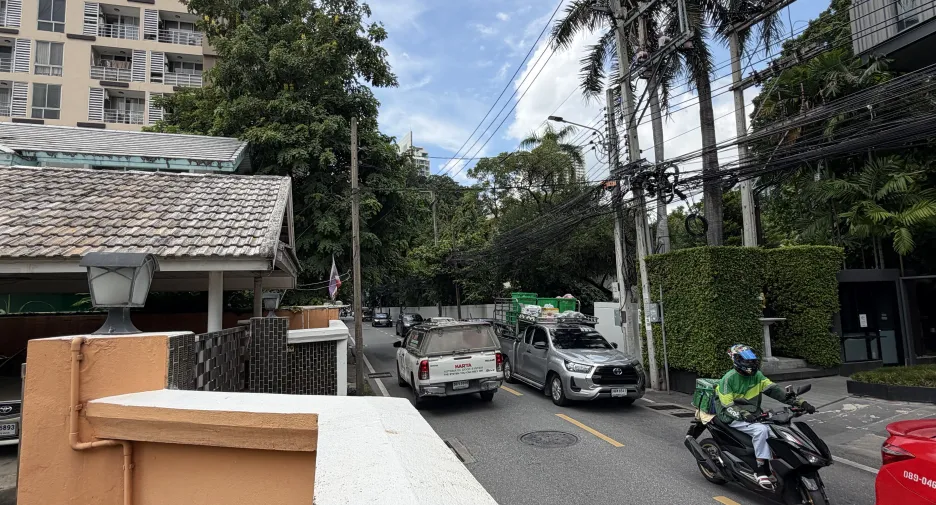 Grundstück zum Kauf in Watthana, Bangkok