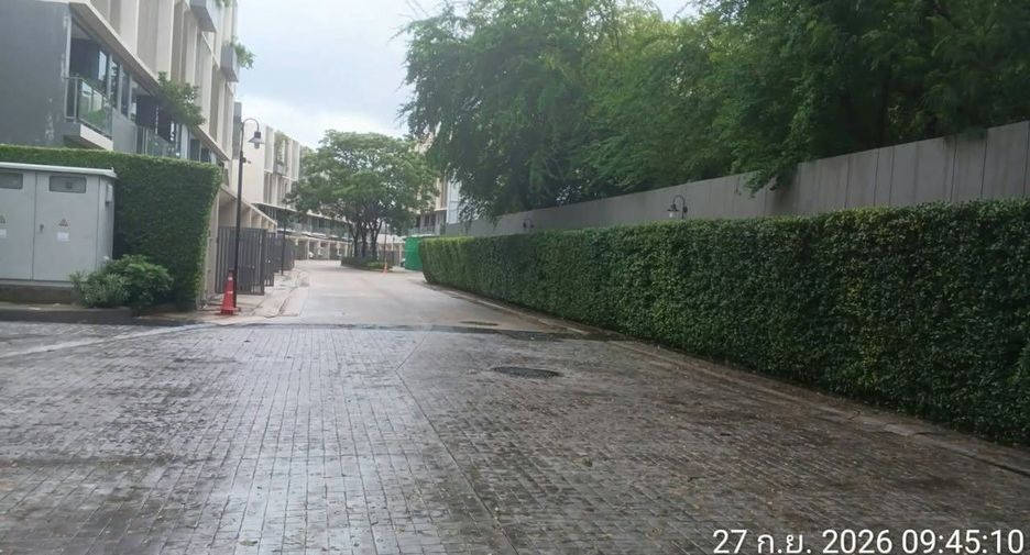 出售 和 出租 3 卧室 联排别墅 在 Wang Thong Lang, 曼谷