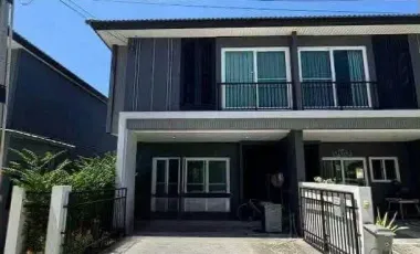For sale 3 bedrooms townhouse in Bang Lamung, Chonburi