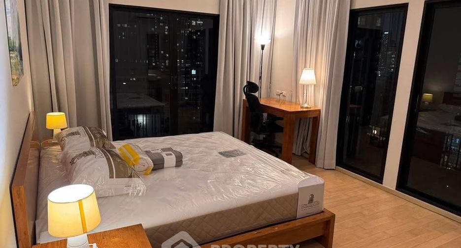 For sale 2 bedrooms condo in Khlong Toei, Bangkok