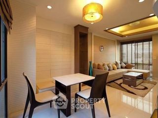For rent 3 bedrooms townhouse in Phra Khanong, Bangkok