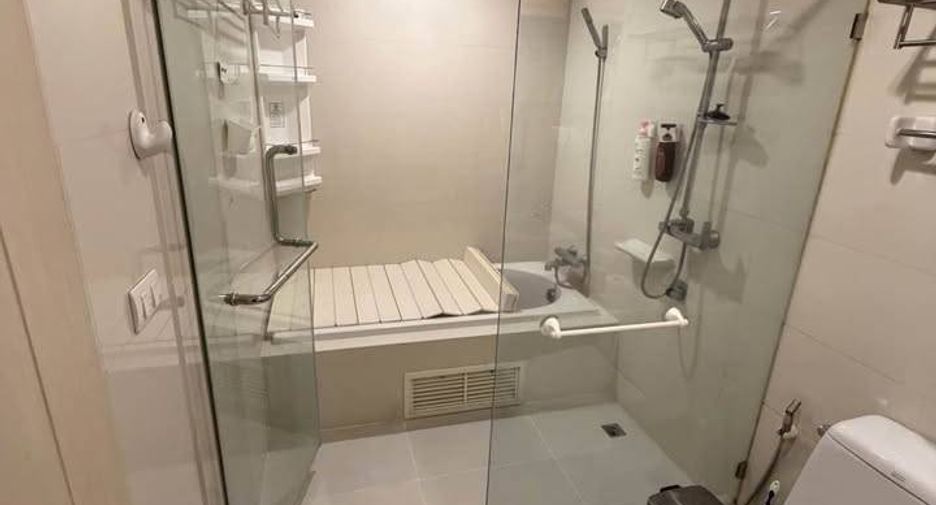 Condo en alquiler de 2 habitaciones en Watthana, Bangkok