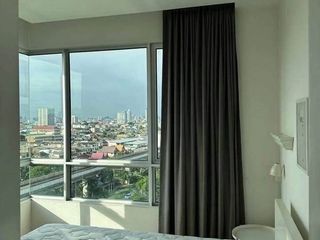 Condo en alquiler de 2 habitaciones en Thon Buri, Bangkok