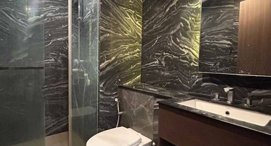 For rent 2 bedrooms condo in Bang Na, Bangkok