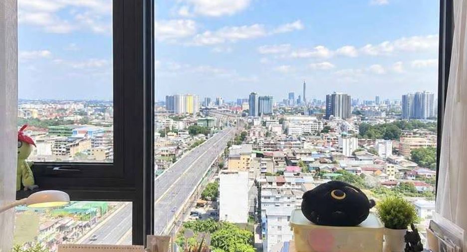 For rent 2 bedrooms condo in Thon Buri, Bangkok