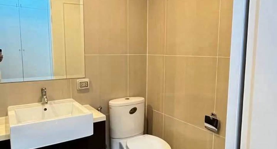 For rent 1 bed condo in Watthana, Bangkok