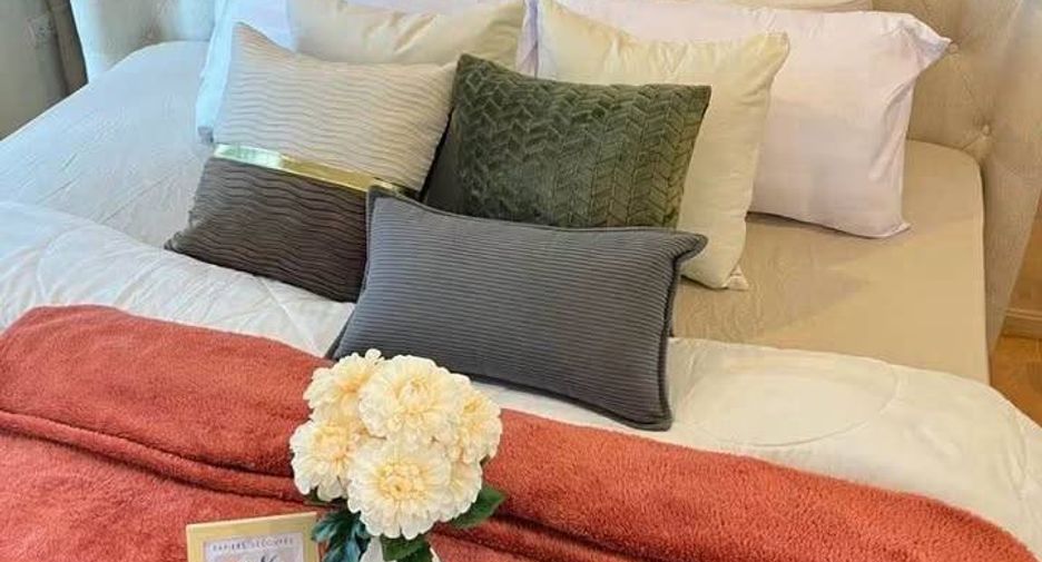 For rent 1 bed condo in Watthana, Bangkok