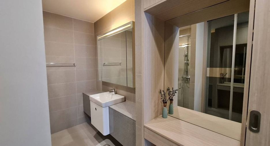 Condo en alquiler de 2 habitaciones en Pathum Wan, Bangkok