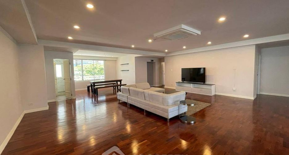 À louer 4 chambres appartement à Watthana, Bangkok