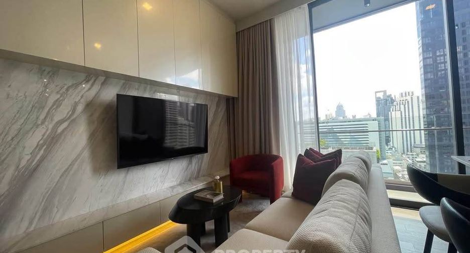 For rent 2 bedrooms condo in Khlong Toei, Bangkok