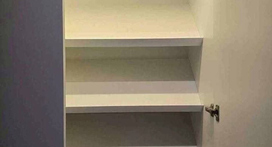 For rent 2 bedrooms condo in Pathum Wan, Bangkok