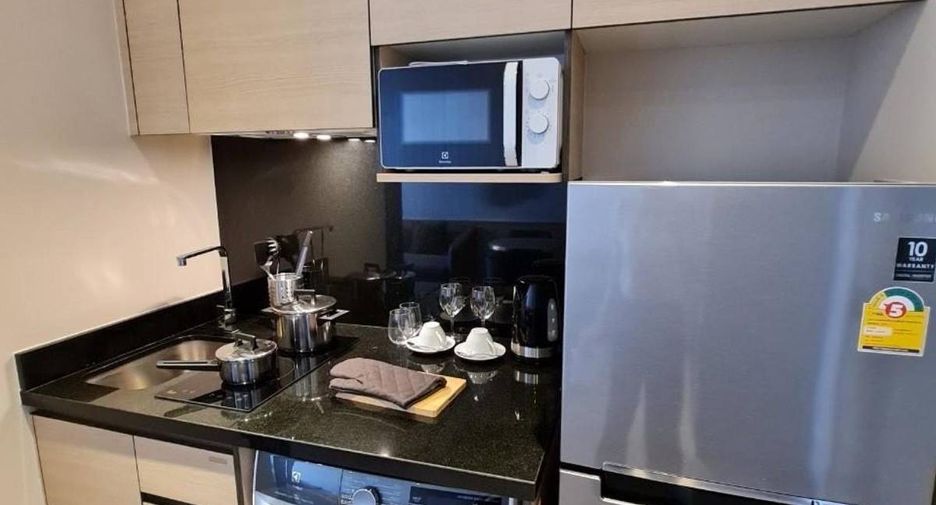 For rent 1 bed condo in Khlong Toei, Bangkok