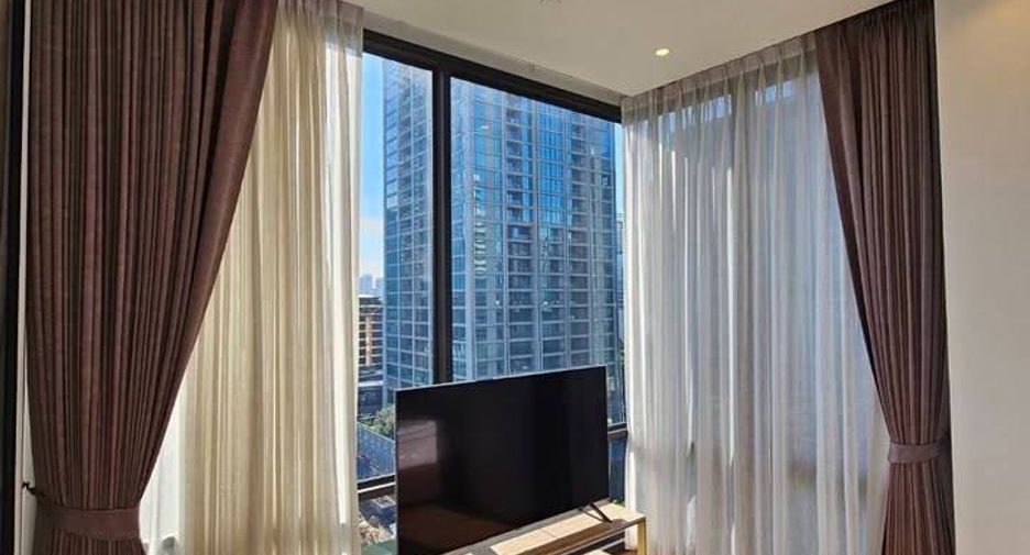 For rent 2 bedrooms condo in Pathum Wan, Bangkok