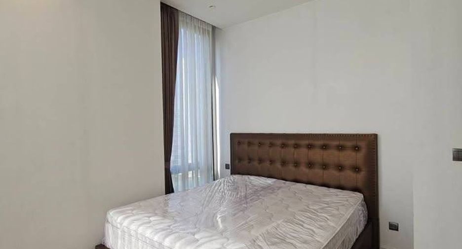 For rent 2 bedrooms condo in Pathum Wan, Bangkok