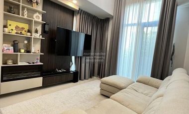 Casa en alquiler de 4 habitaciones en Sai Mai, Bangkok