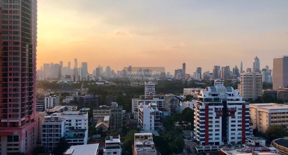 For rent 2 bedrooms condo in Khlong Toei, Bangkok