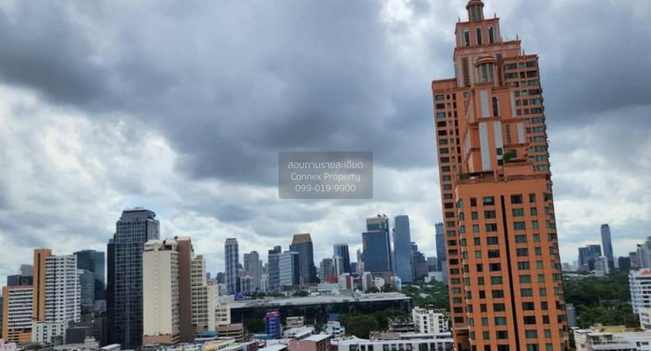 For rent 2 bedrooms condo in Khlong Toei, Bangkok
