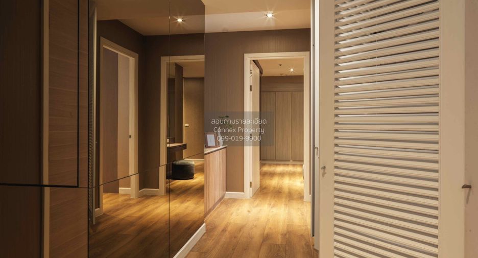 For rent 3 bedrooms condo in Khlong Toei, Bangkok
