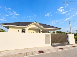 Продажа 3 спальни вилла в Банг Ламунг, Чонбури