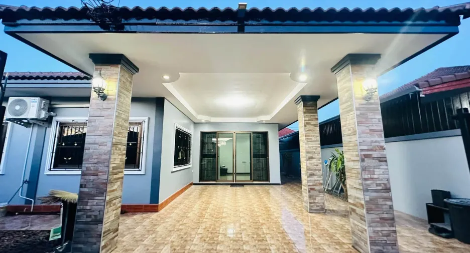 For rent 3 bedrooms house in Bang Lamung, Chonburi