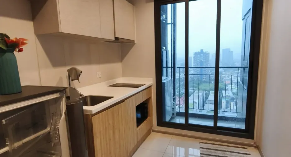 For rent 1 bed condo in Thon Buri, Bangkok