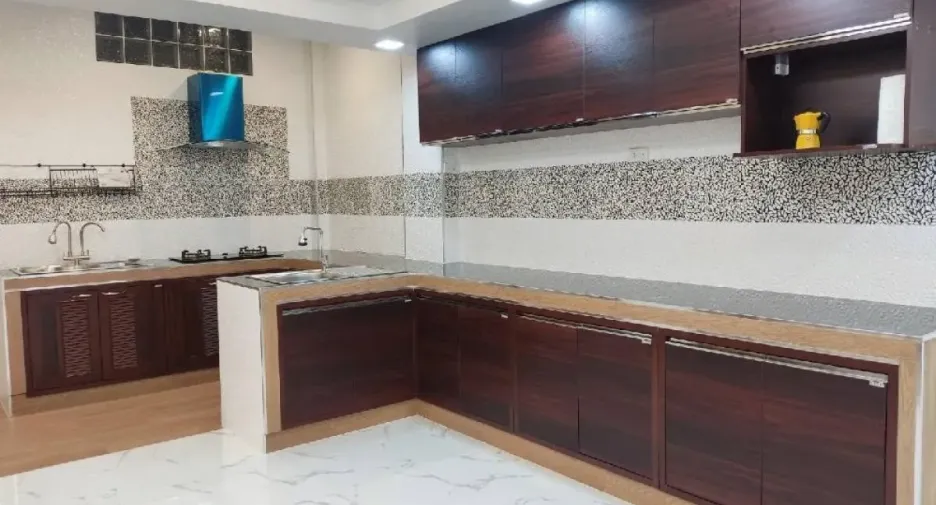 Casa adosada en venta y en alquiler de 2 habitaciones en Bang Na, Bangkok