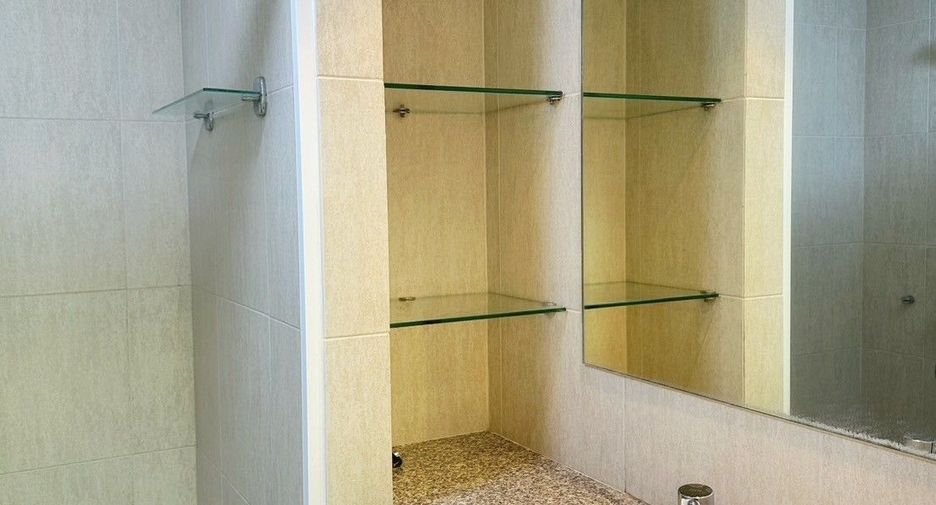 Wohnung zur Miete mit 1 Zimmer in Watthana, Bangkok
