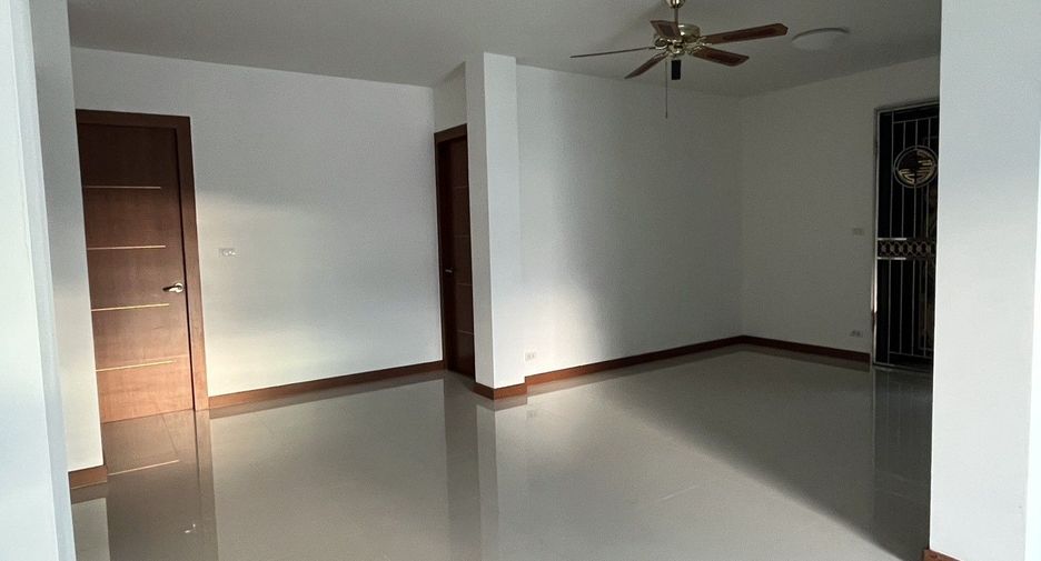 Casa en venta de 3 habitaciones en Mueang Chiang Mai, Chiang Mai