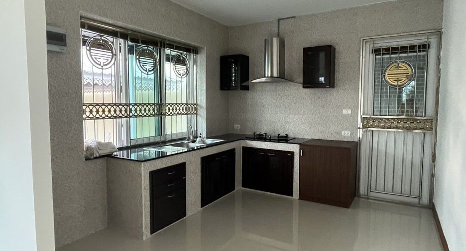 Casa en venta de 3 habitaciones en Mueang Chiang Mai, Chiang Mai
