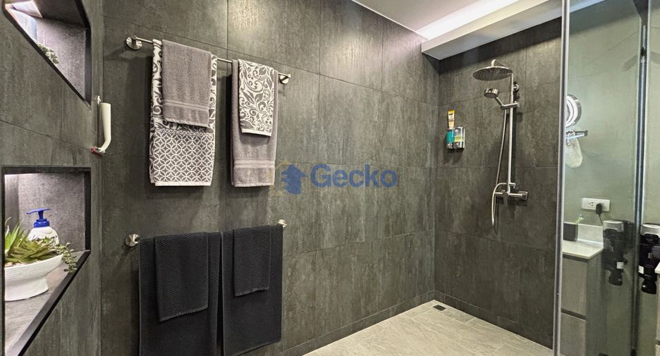 For sale 1 bed condo in Jomtien, Pattaya