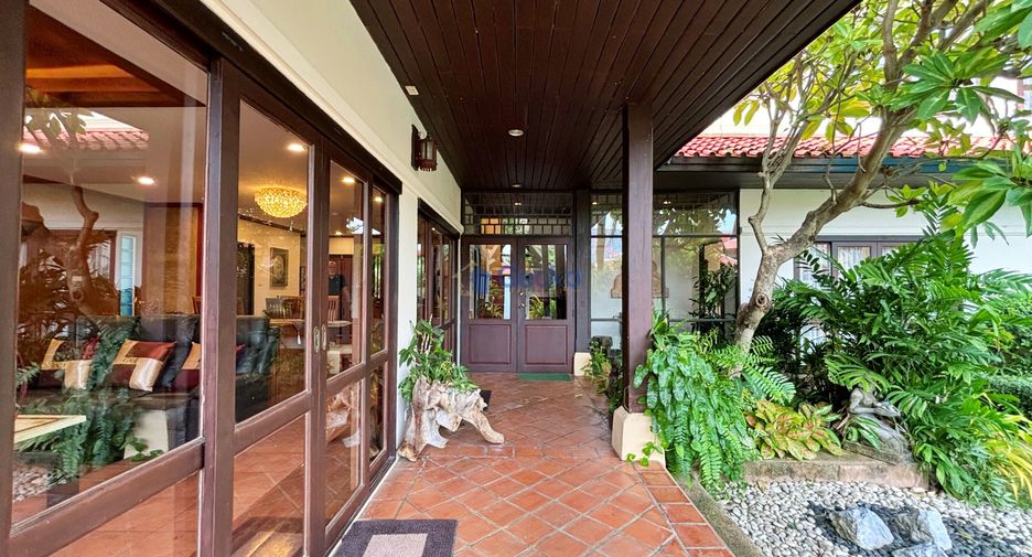 出租 和 出售 3 卧室 独立屋 在 Bang Lamung, Chon Buri