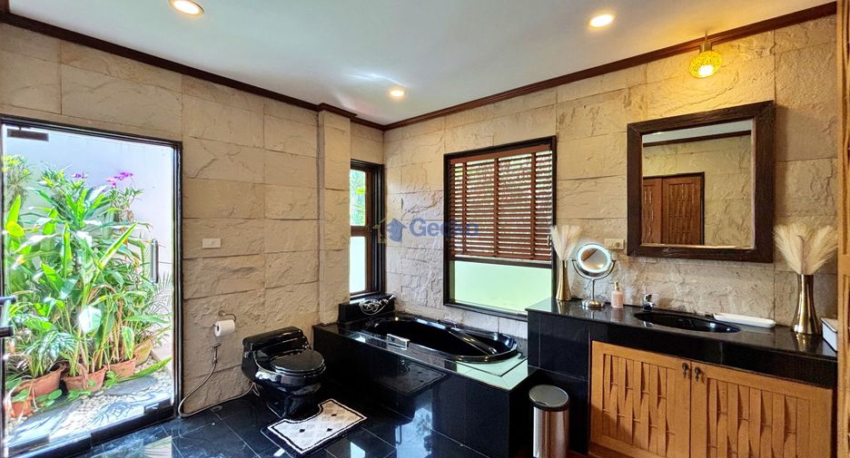 出租 和 出售 3 卧室 独立屋 在 Bang Lamung, Chon Buri