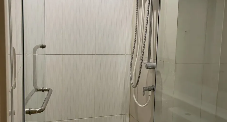 For rent 1 bed condo in Pathum Wan, Bangkok