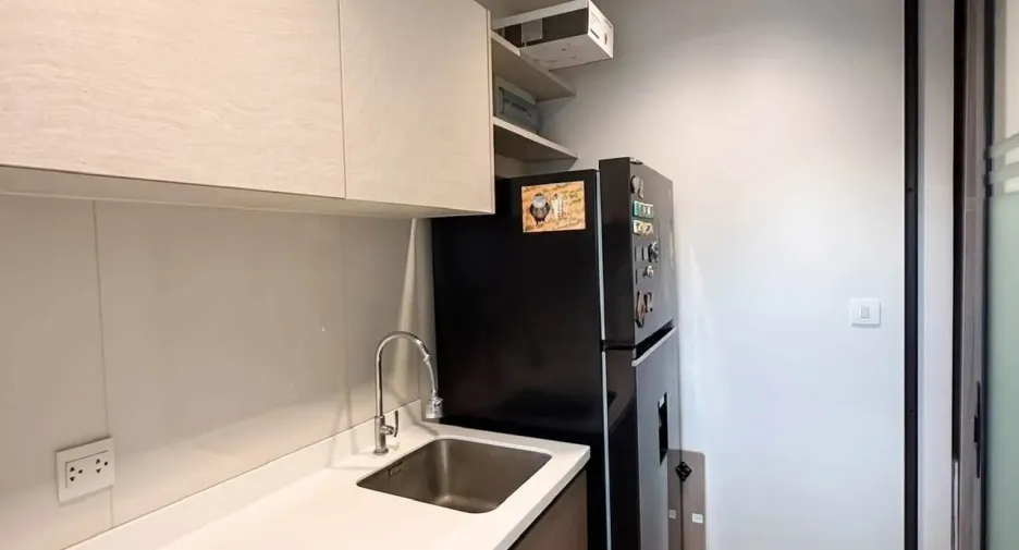 For rent 1 bed condo in Thon Buri, Bangkok