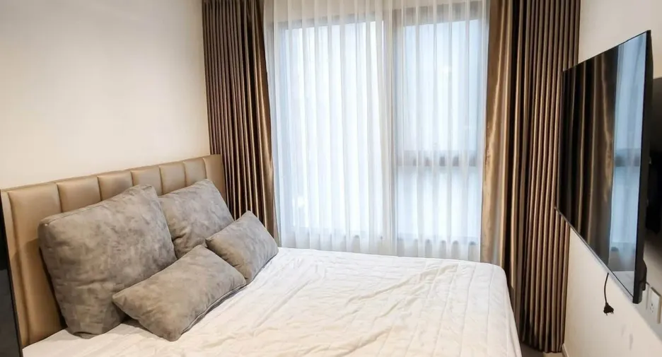 For rent 1 bed condo in Thon Buri, Bangkok