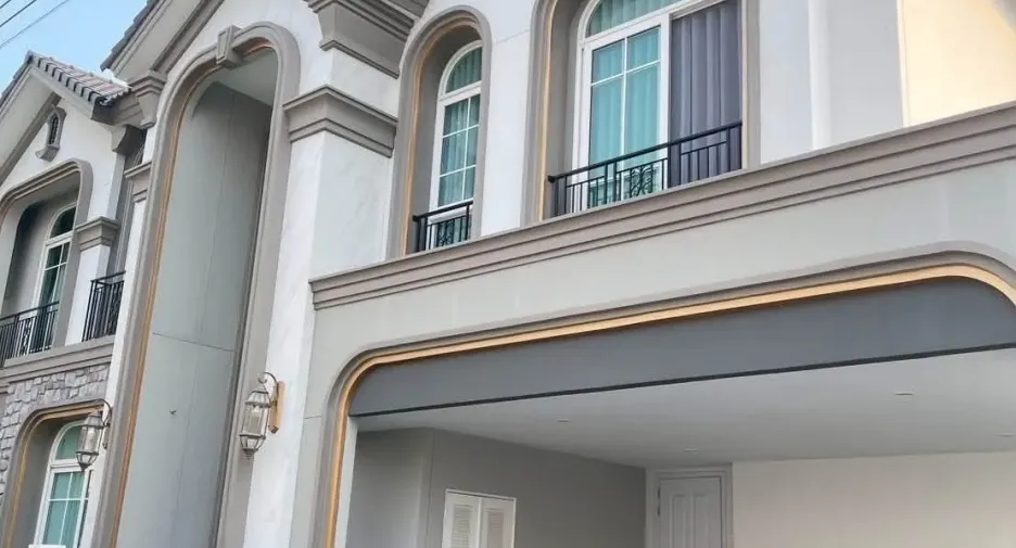 Аренда и продажа 5 спальни дом в Bang Phli, Самутпракан