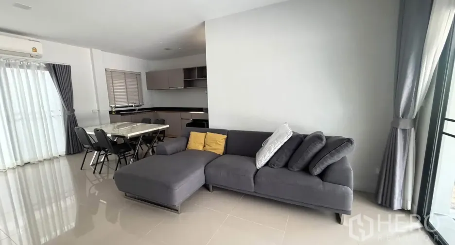 出租 3 卧室 联排别墅 在 Bang Phli, Samut Prakan