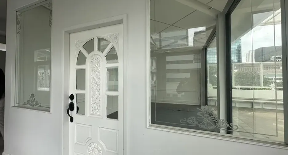 Gewerbefläche zur Miete in Bang Rak, Bangkok