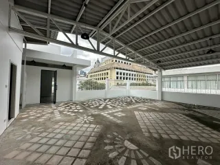 Gewerbefläche zur Miete in Bang Rak, Bangkok